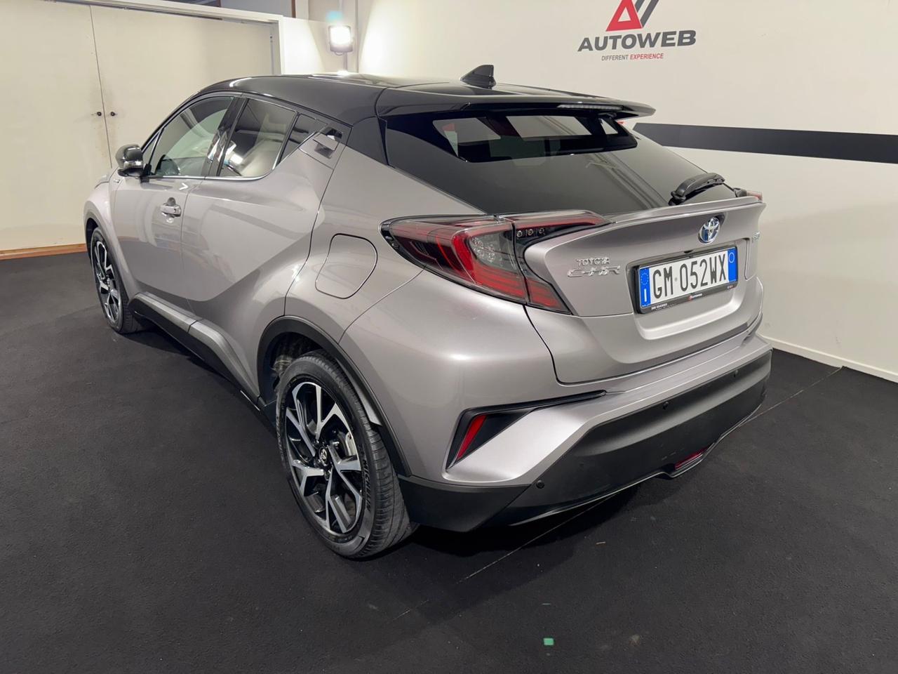 Toyota C-HR 1.8 Hybrid E-CVT Lounge