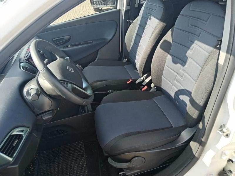 Lancia Ypsilon 1.0 FireFly 70cv Hybrid Gold