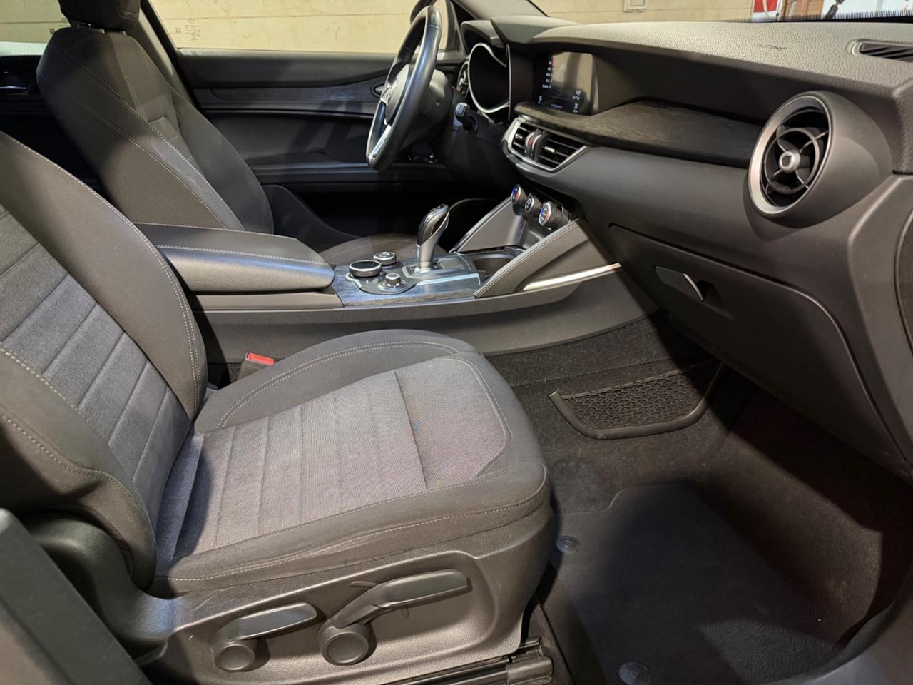 Alfa Romeo Stelvio 2.2 Turbodiesel 160 CV AT8 RWD Business