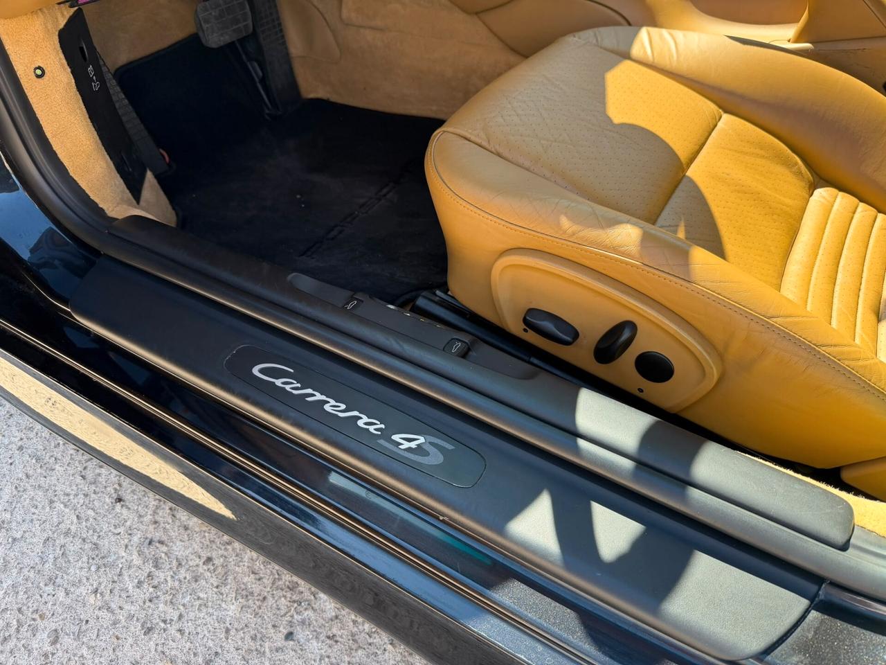 Porsche 911 Carrera 4S cat Coupé