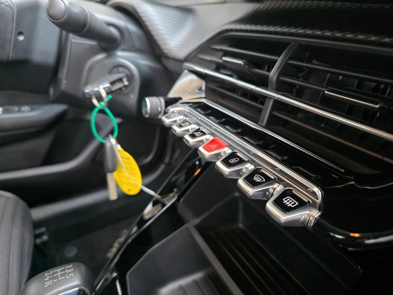 Peugeot 208 PureTech 75 Stop&Start 5 porte Like