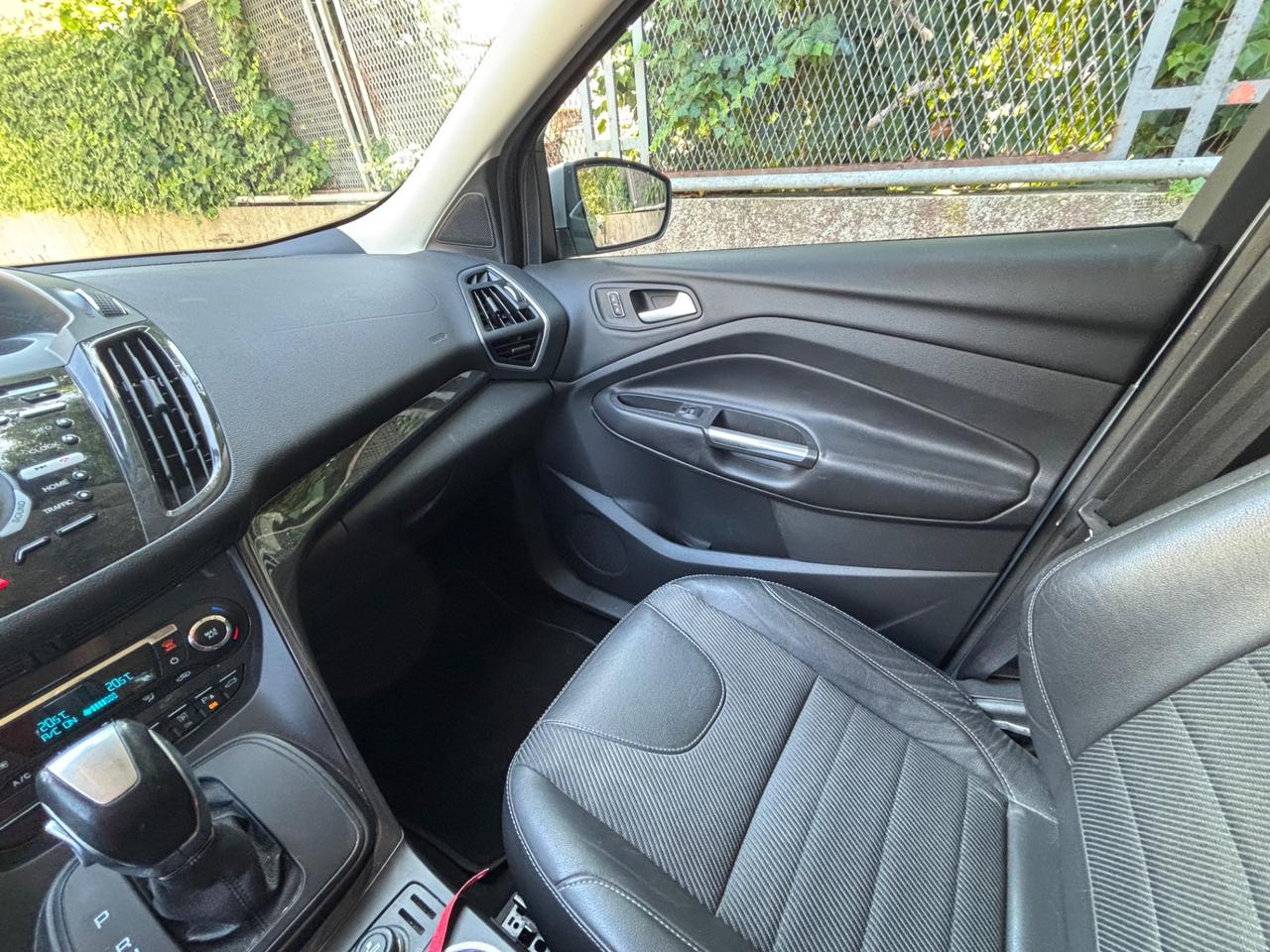 Ford Kuga 2.0 TDCI 163 CV 4WD Powershift Titanium