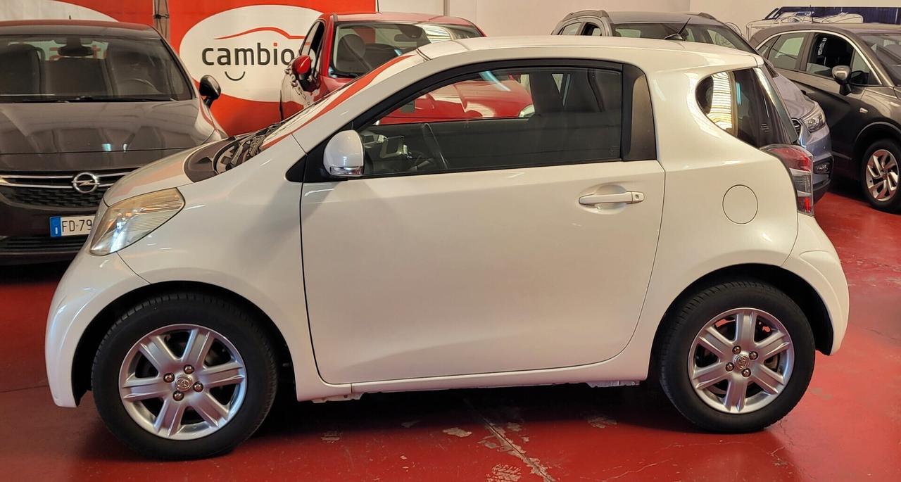 Toyota iQ 1.0 Multidrive