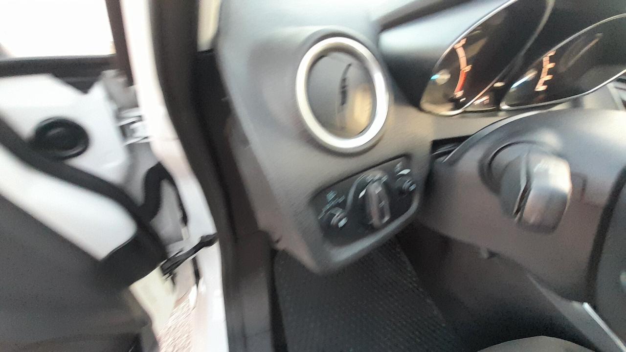 Ford Fiesta 1.5 TDCi 75CV 5 porte