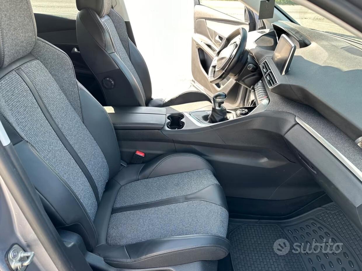 Peugeot 3008 1.5 DCI 130CV -2018