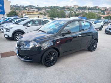 Lancia Ypsilon 1.0 HYBRID GOLD 2023