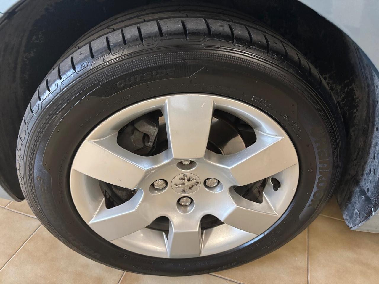 PEUGEOT 5008 ANNO 2010 BZ 1.6 KM 173 MILA