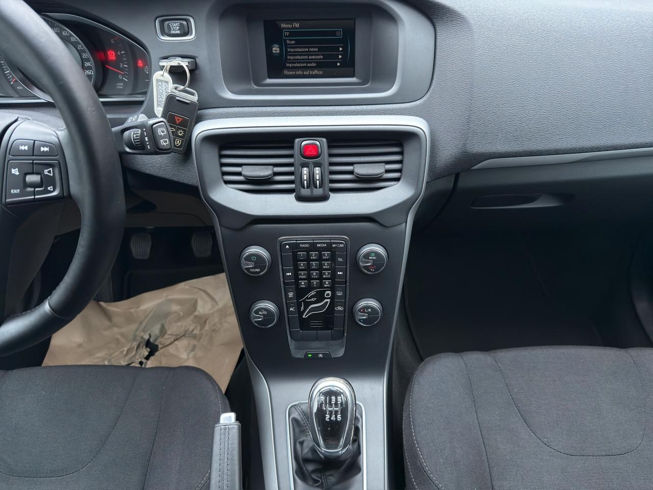 Volvo V40 Cross Country D2 1.6 Momentum