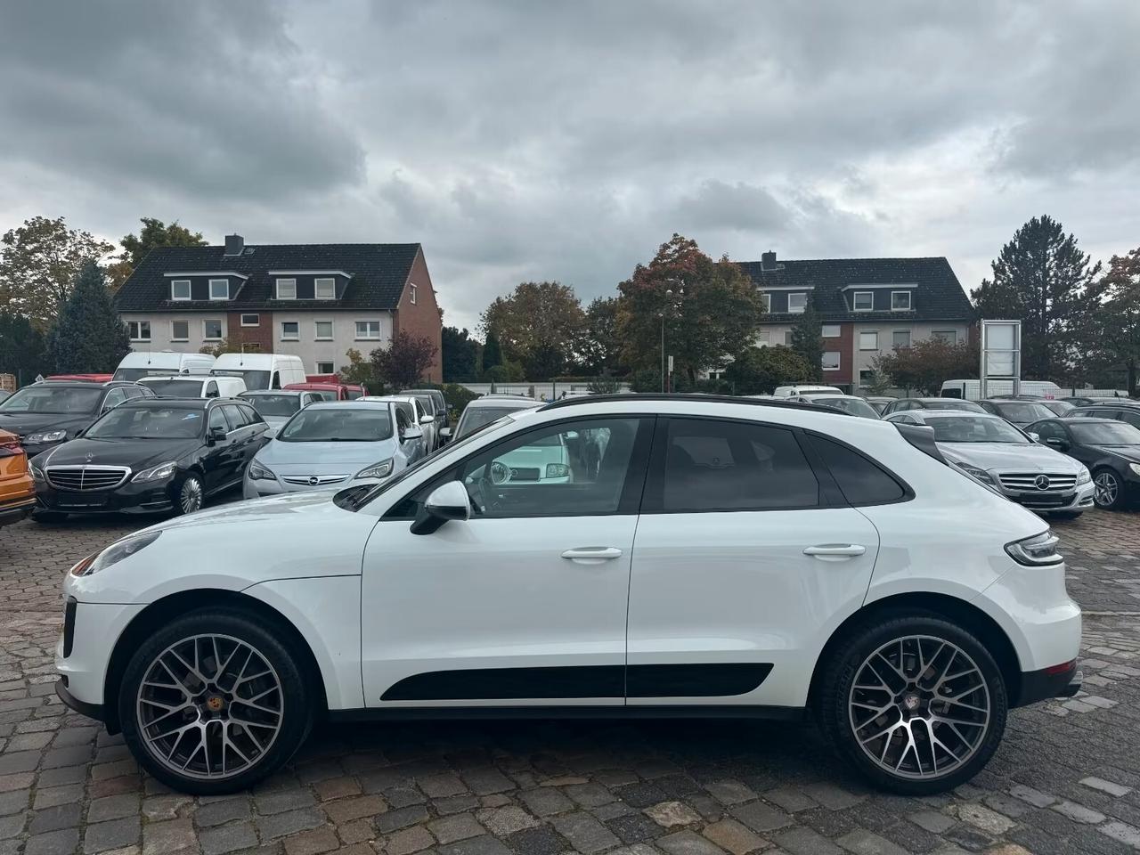 Porsche Macan 2.0 FULL OPTIONAL /21 POLLICI /14 VIE/PDLS+/CHRONO/SCARICHI