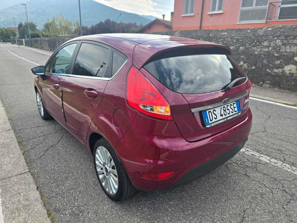 FORD FIESTA 1,2 BENZINA- TITANIUM- OK NEOPATENTATI-