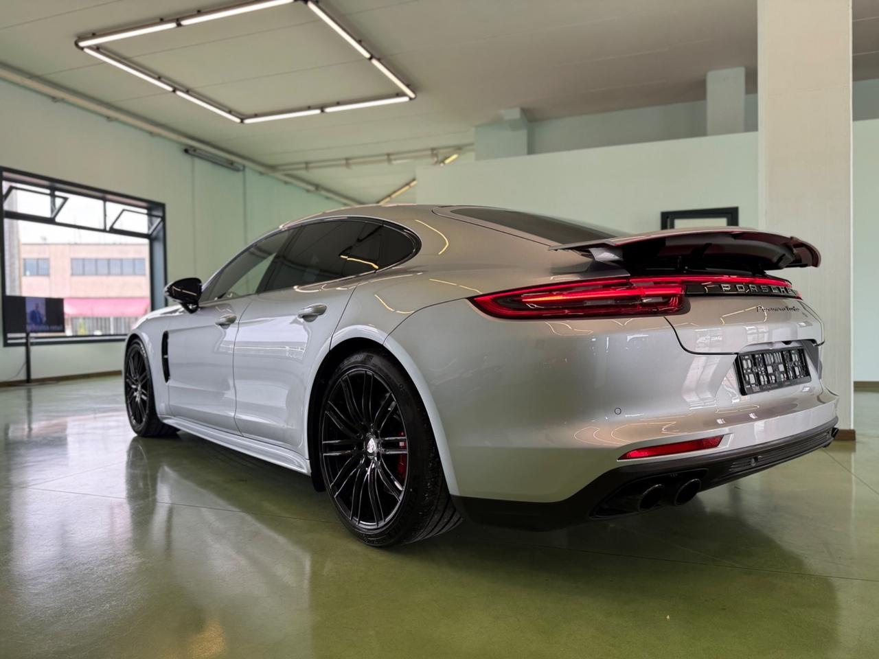 Porsche Panamera 4.0 Turbo