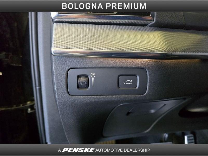 Volvo XC90 XC90 B5 (d) AWD Geartronic 7 posti R-design