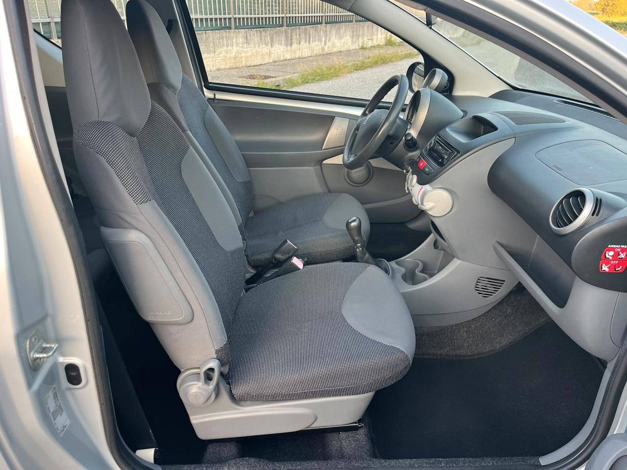 Peugeot 107 1.0 68CV 3p. SOLO 49.000 KM !!!