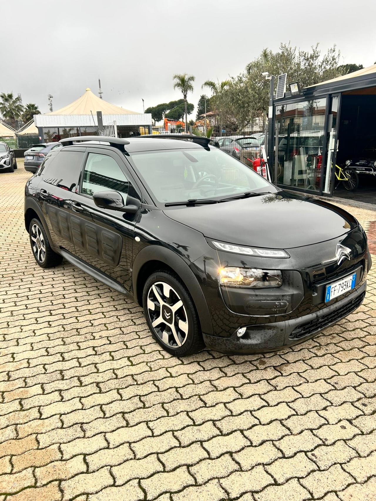 Citroen C4 Cactus BlueHDi 100 Shine 12 mesi garanzia