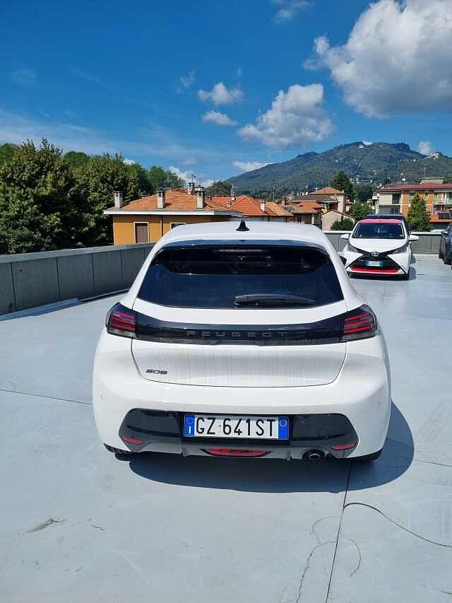 Peugeot 208 Allure PureTech 100cv KM ZERO