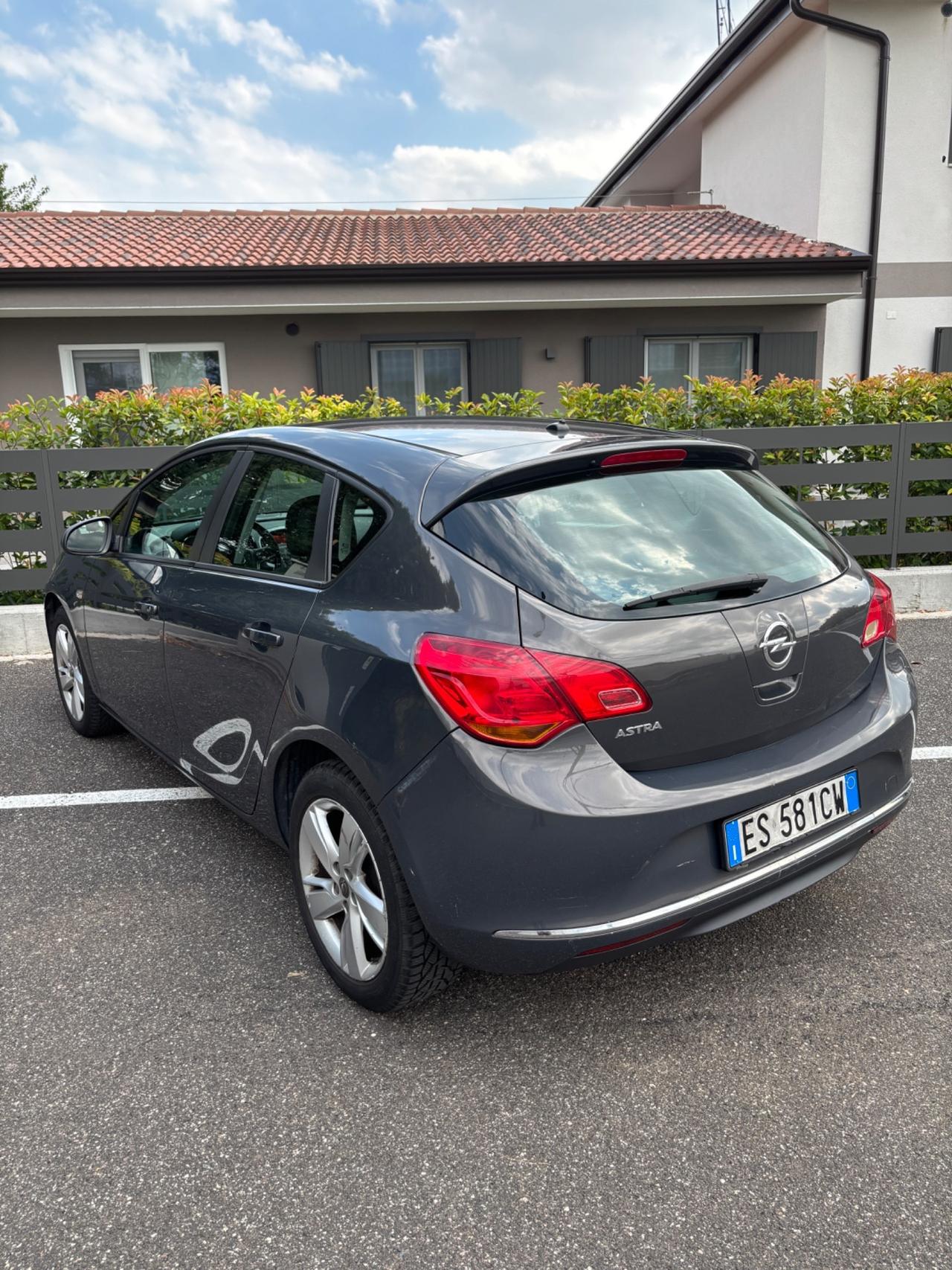 Opel Astra 1.4 Benzina