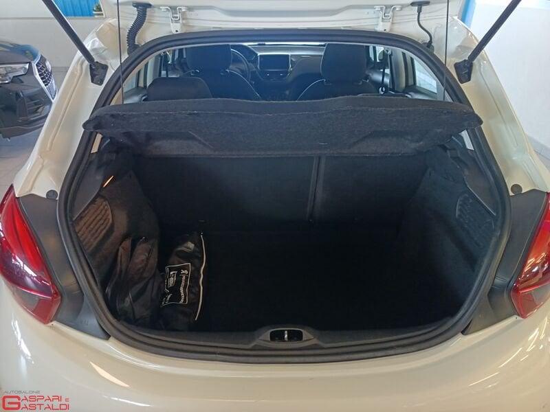 Peugeot 208 ALLURE PureTech 82cv GPL