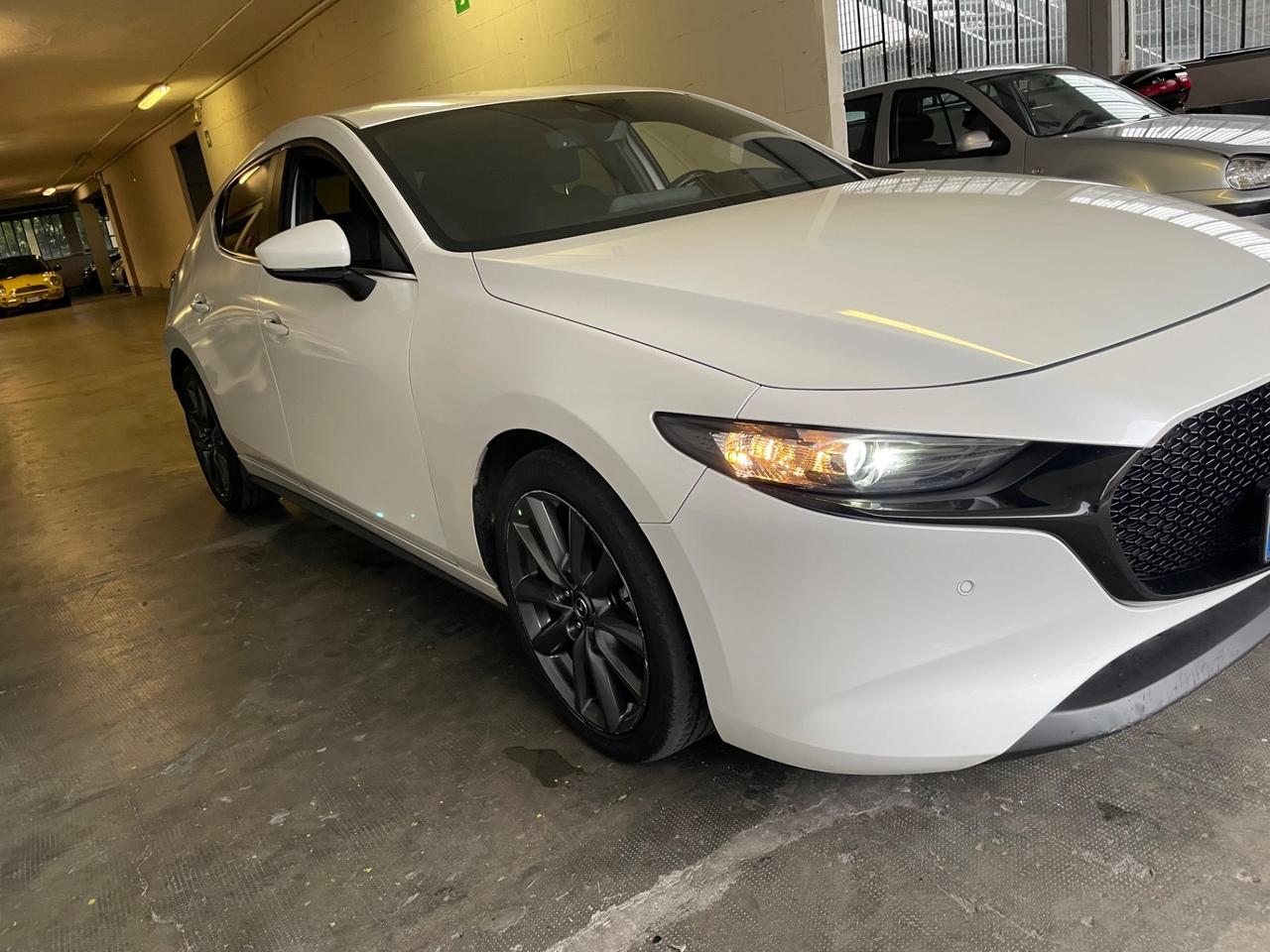 Mazda 3 Mazda3 2.0L e-Skyactiv-G M Hybrid Exclusive