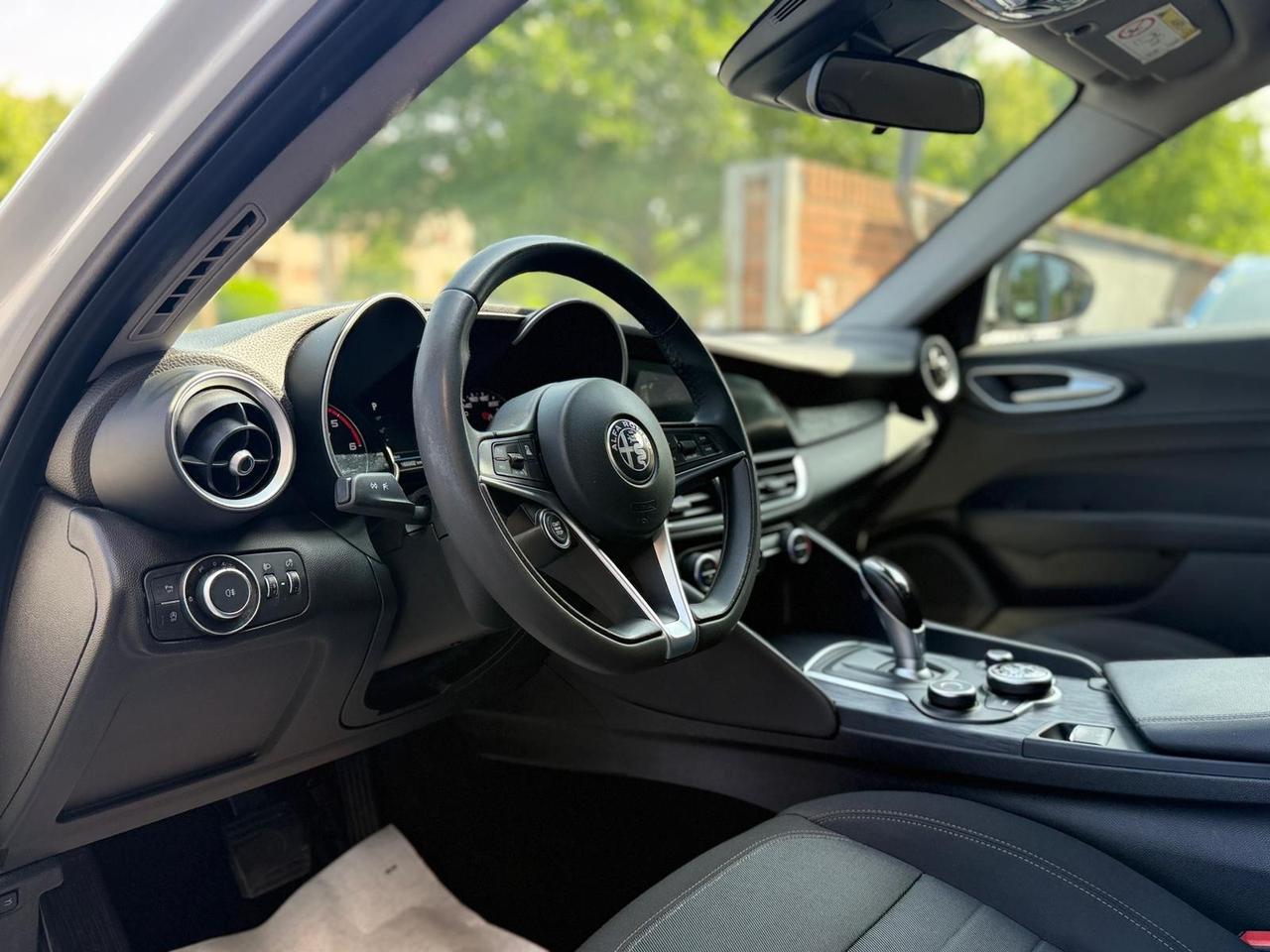 Alfa Romeo Giulia 2.2 Turbodiesel 160 CV AT8 Executive