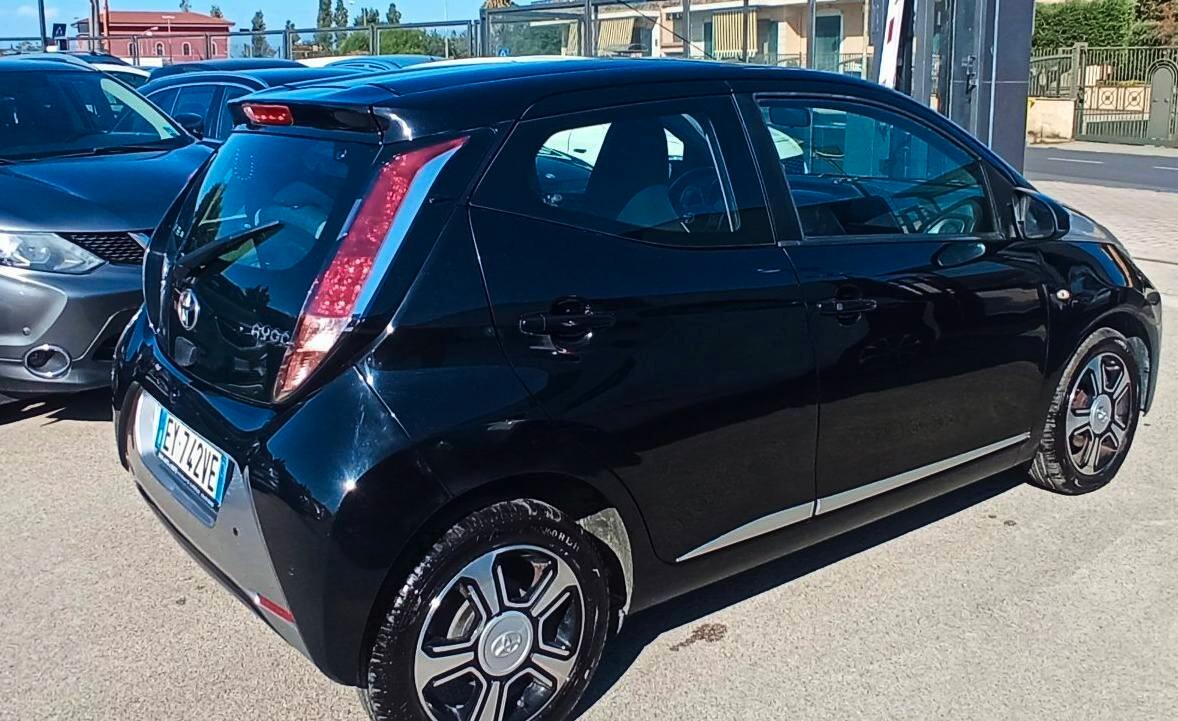 Toyota Aygo 1.0 x-clusiv