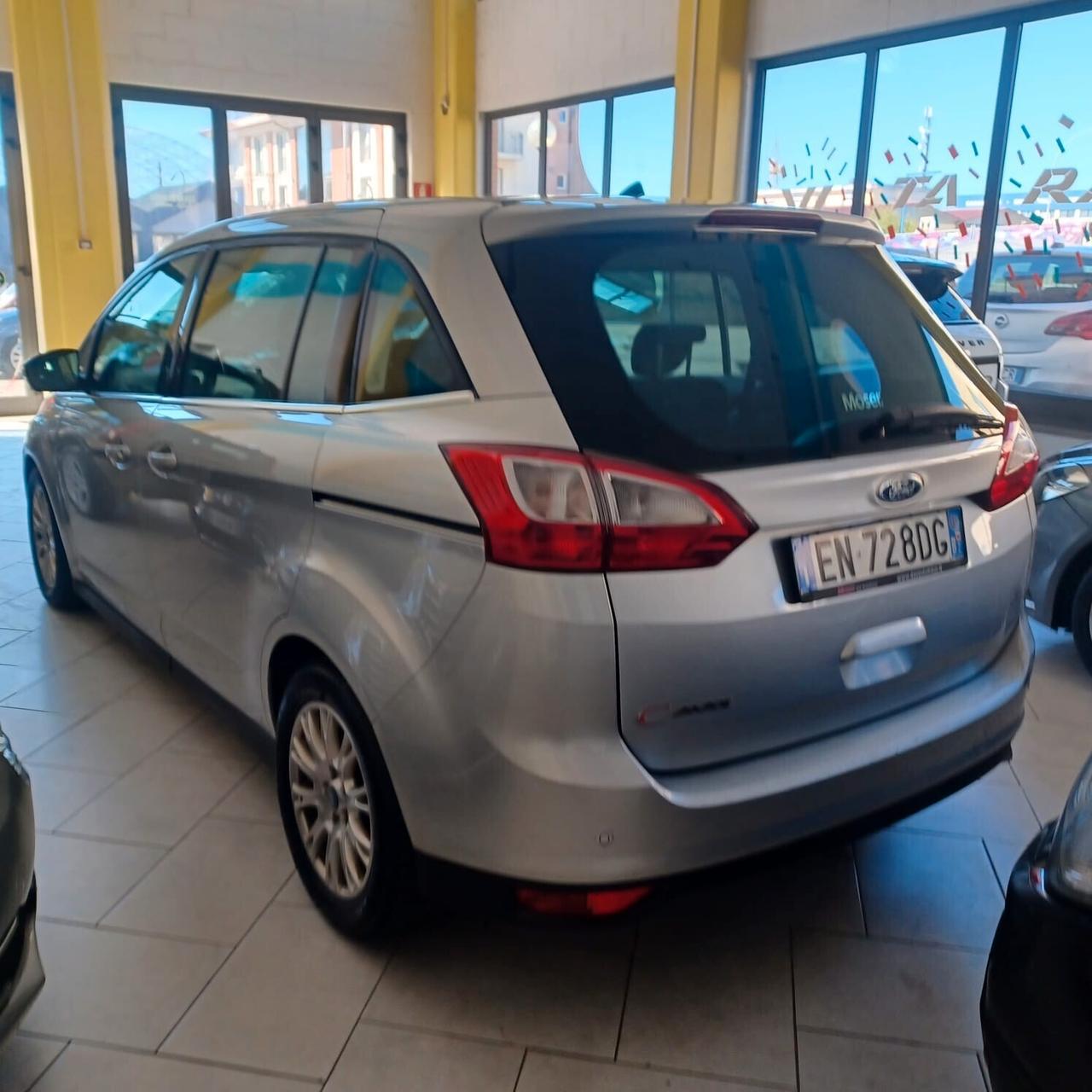 7 POSTI FORD C-MAX 1.6 TDI DISTRIBUZIONE FATTA