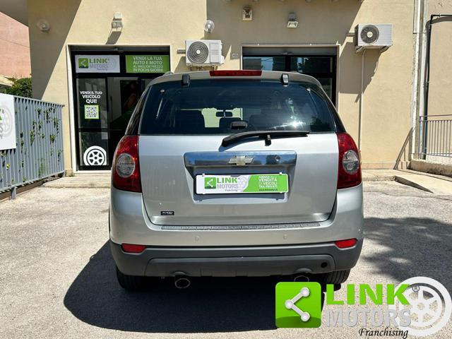 CHEVROLET Captiva .