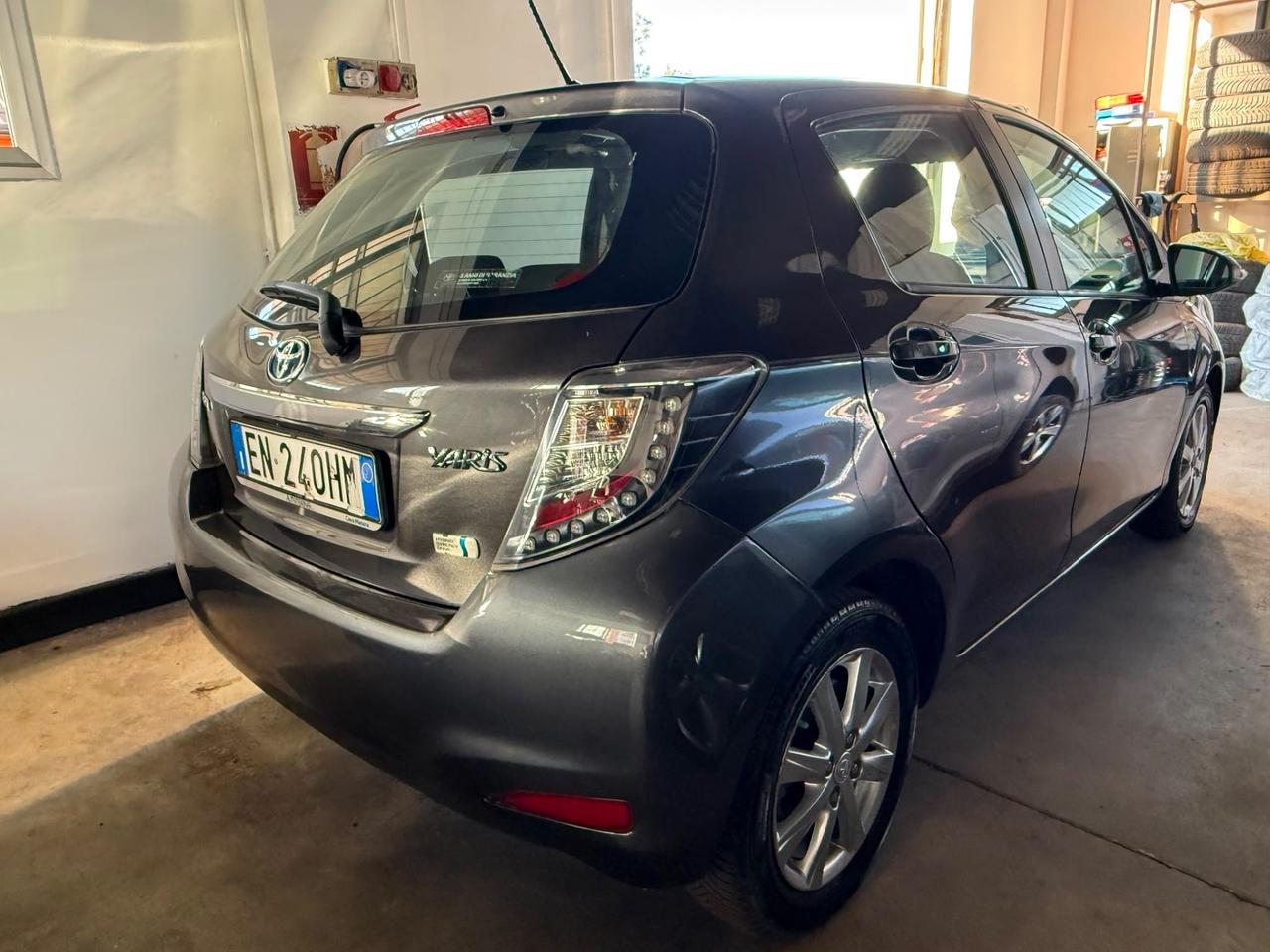 Toyota Yaris 1.5 Hybrid 5 porte Lounge