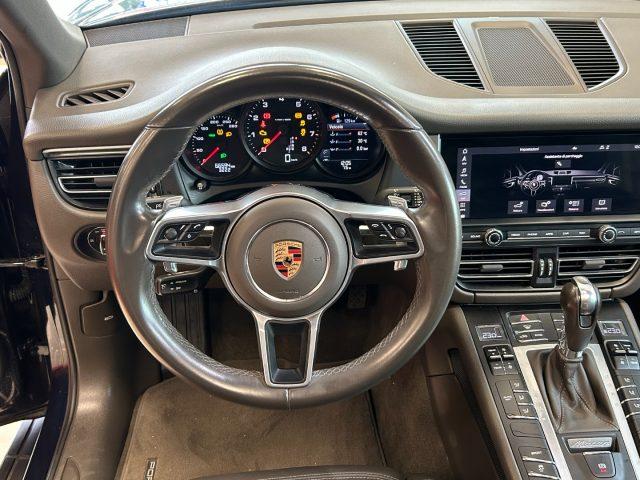 PORSCHE Macan 2.0