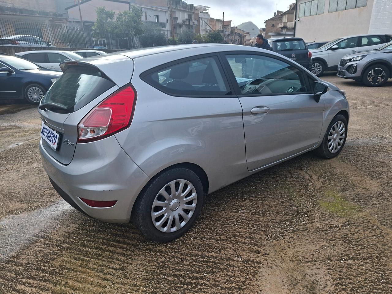Ford Fiesta 1.5 TDCi 75CV 5 porte