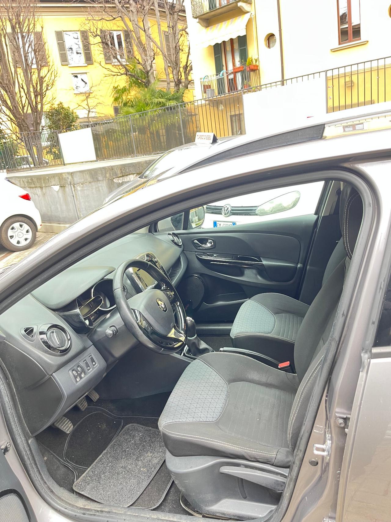 RENAULT CLIO SPORTER 0.9 TCe 12V 90CV START & STOP ENERGY - STATION WAGON - ANCHE PER NEOPATENTATI