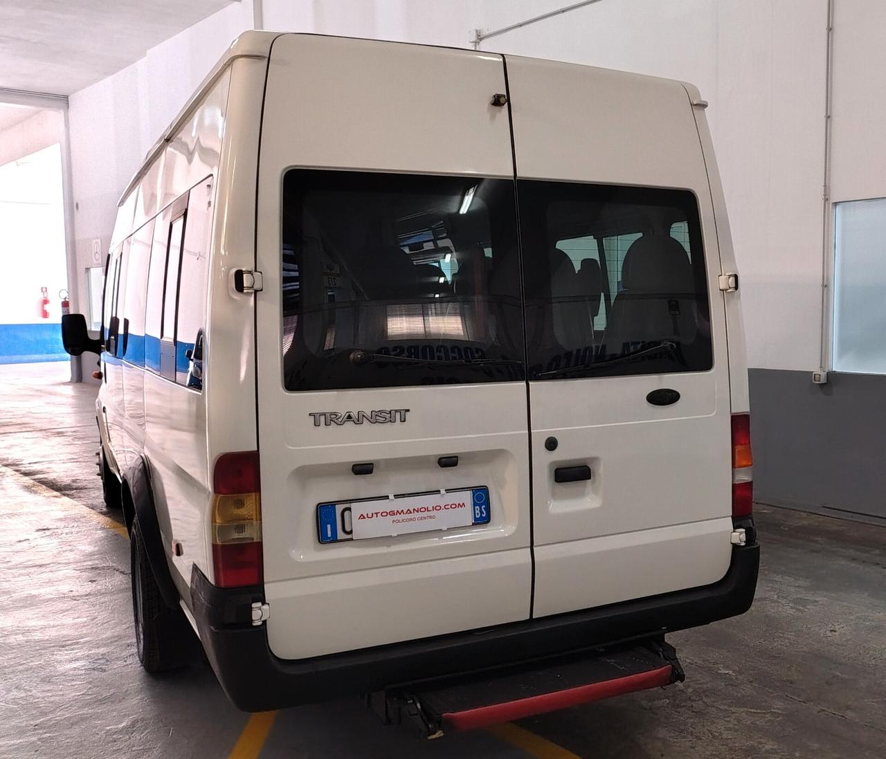 Ford Transit 100 T280 17 posti