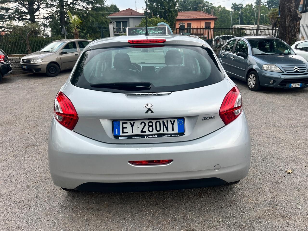 Peugeot 208 PureTech 82 5 porte Allure