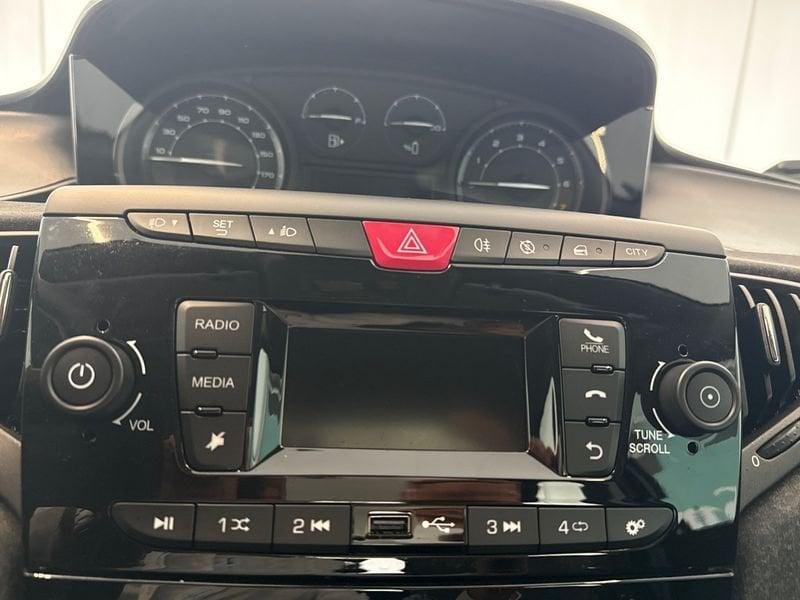 Lancia Ypsilon 1.0 FireFly 70cv Hybrid Silver Plus