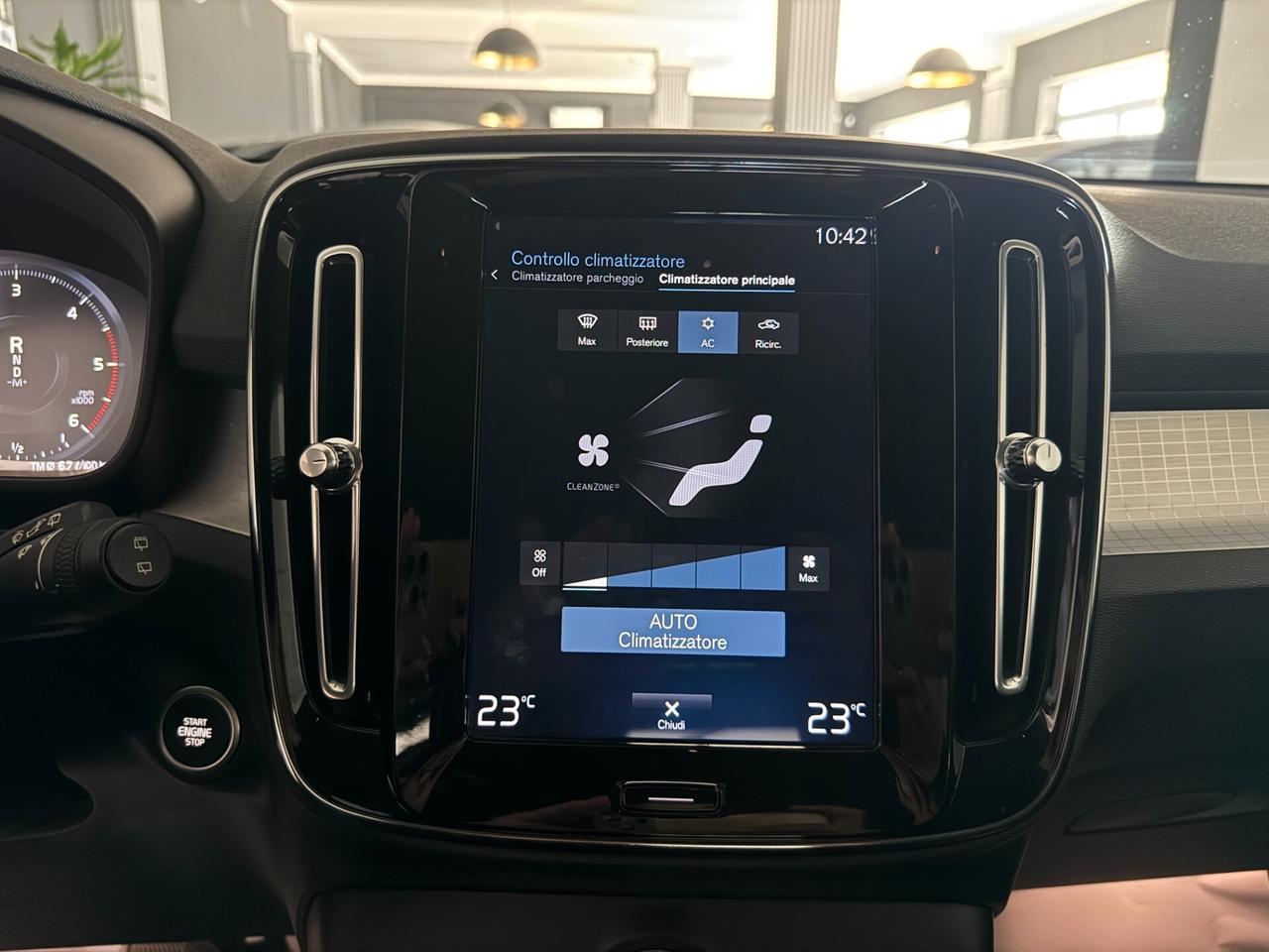 VOLVO XC40 D3 2.0 AWD GEARTRONIC MOMENTUM PRO 2020
