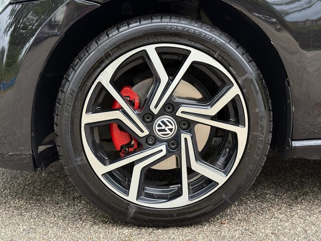 VOLKSWAGEN Golf 7 2014 1.6 TDI 105cv DSG