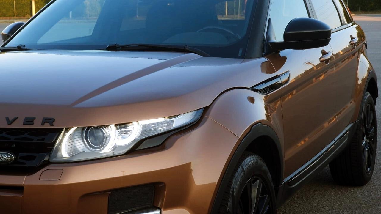 LAND Range Rover Evoque 2.2 TD4 5p. Pure Tech Pack Launch Edition