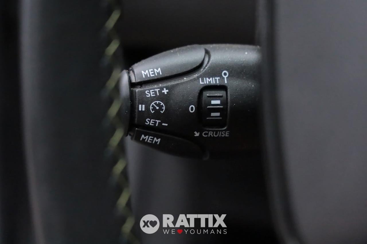 Peugeot 208 1.2 Puretech 100CV GT