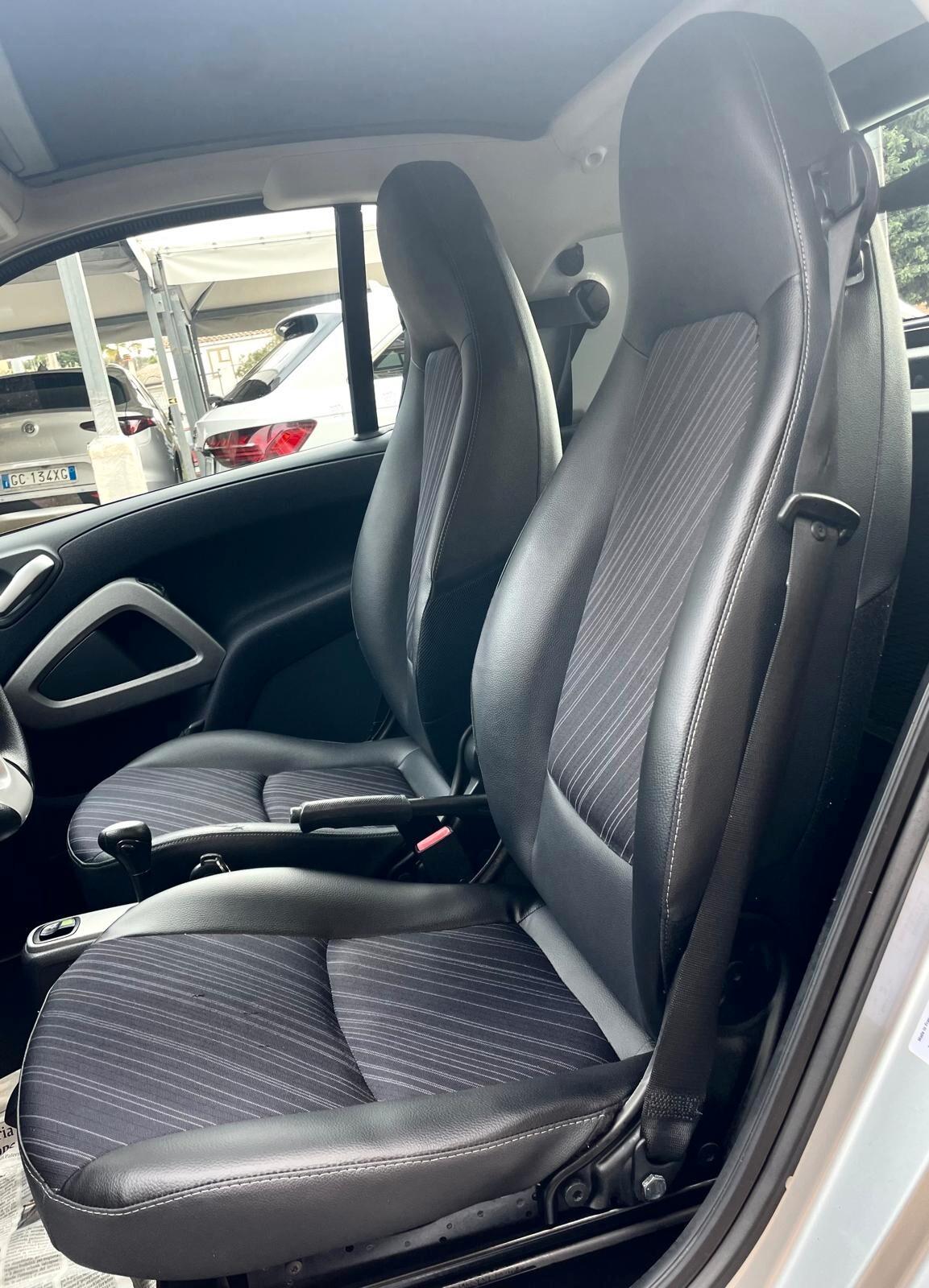 Smart ForTwo 1000 52 kW MHD coupé passion