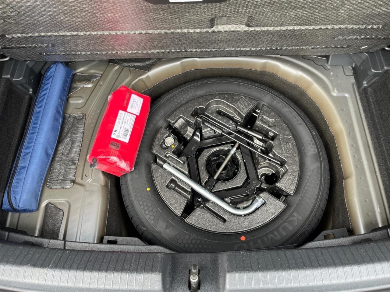 Volkswagen Polo 1.0 tsi life 95cv dsg