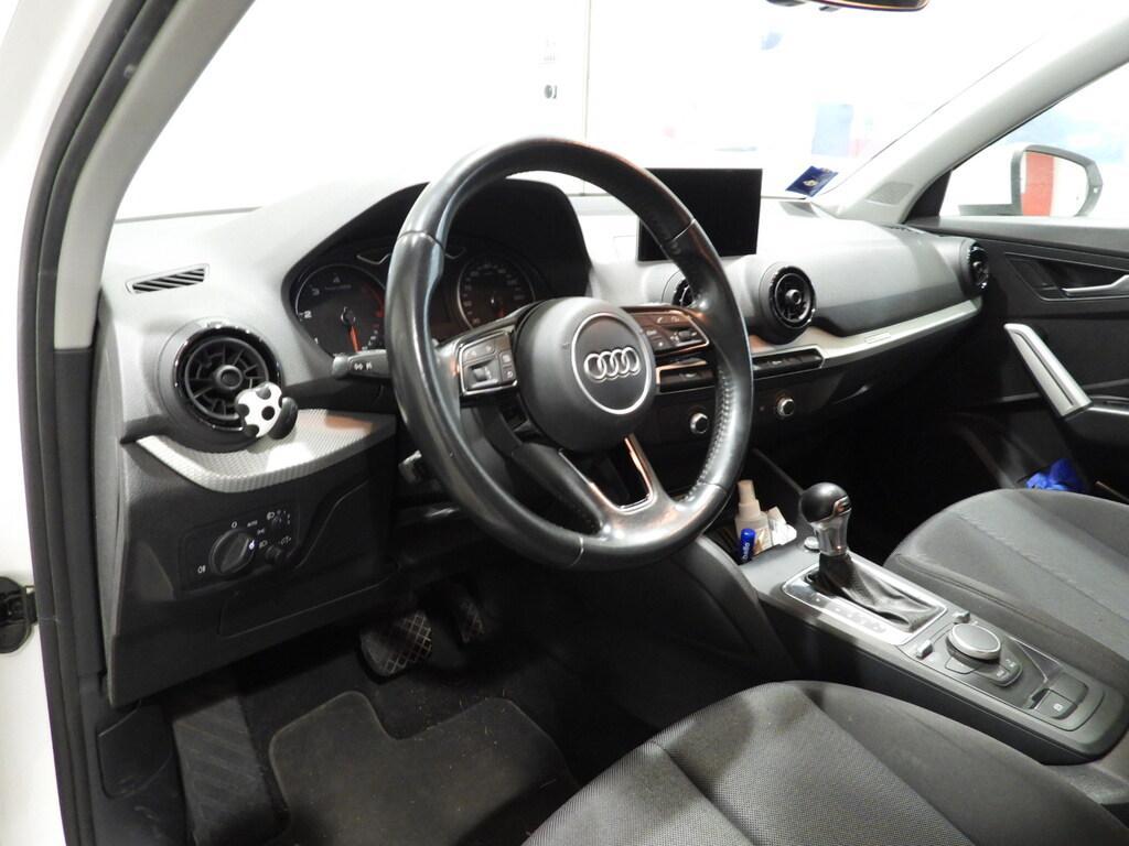 Audi Q2 1.6 TDI Business S tronic