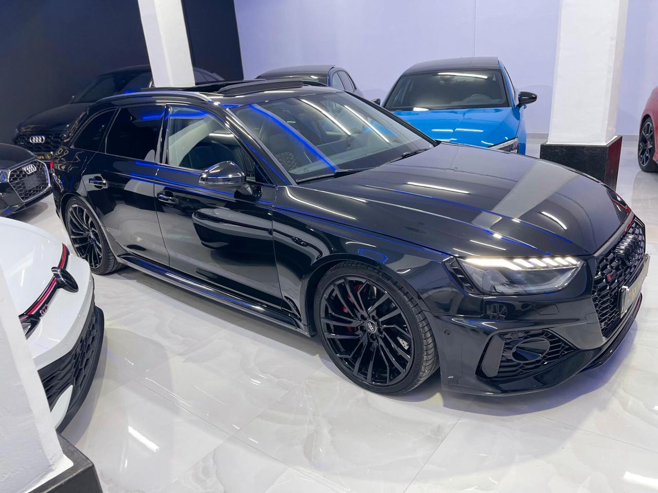 Audi A4 RS 4 Avant