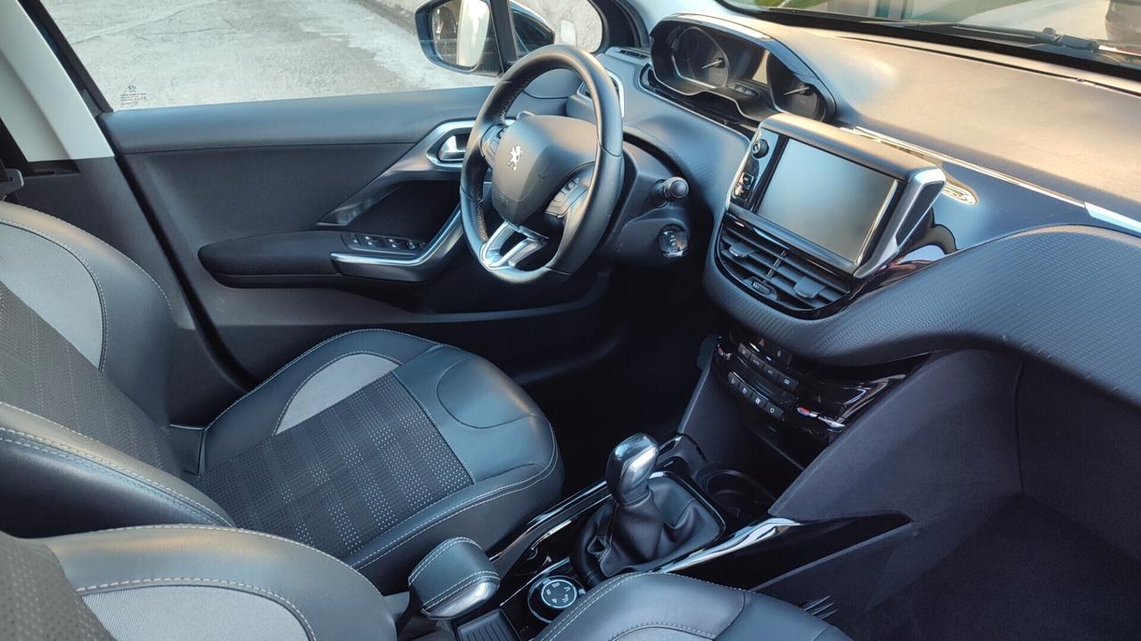Peugeot 2008 BlueHDi 100 Allure