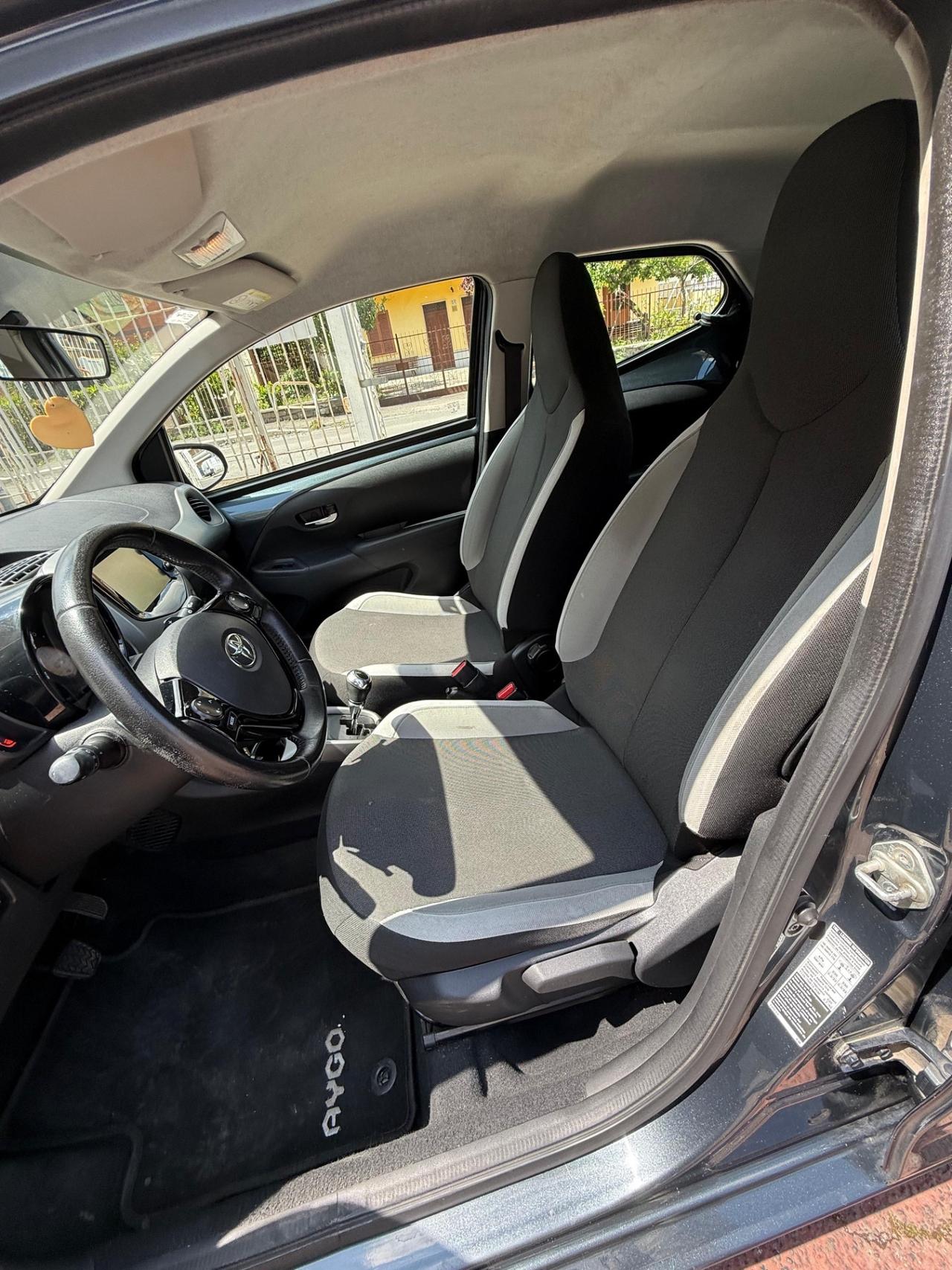 Toyota Aygo 69 CV *AUTOMATICA