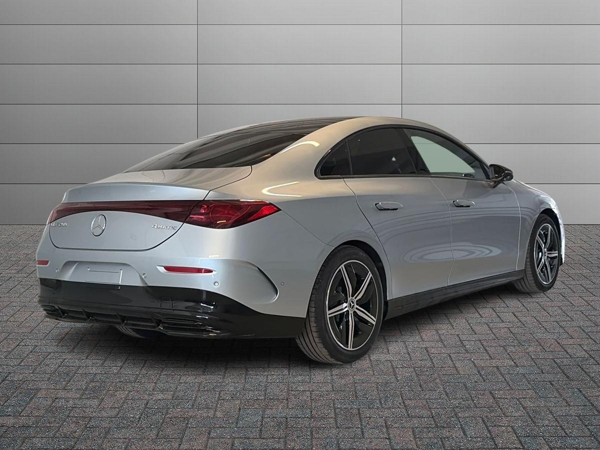 Mercedes-Benz CLA 200 4MATIC