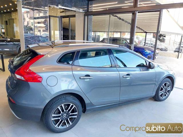 VOLVO V40 Cross Country D2 Geartronic Pro (Garanzia 12 Mesi)