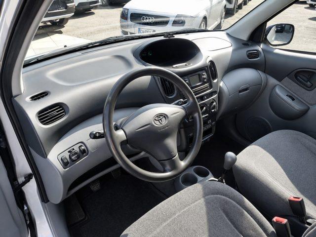 TOYOTA Yaris Verso 1.3i 16V Ok Neopatentati