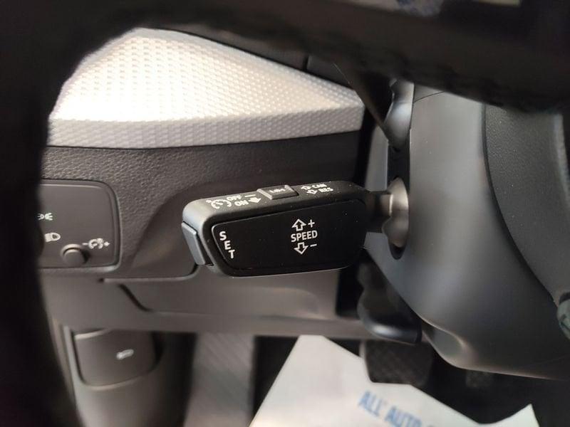 Audi Q2 35 TDI S tronic Business Advanced