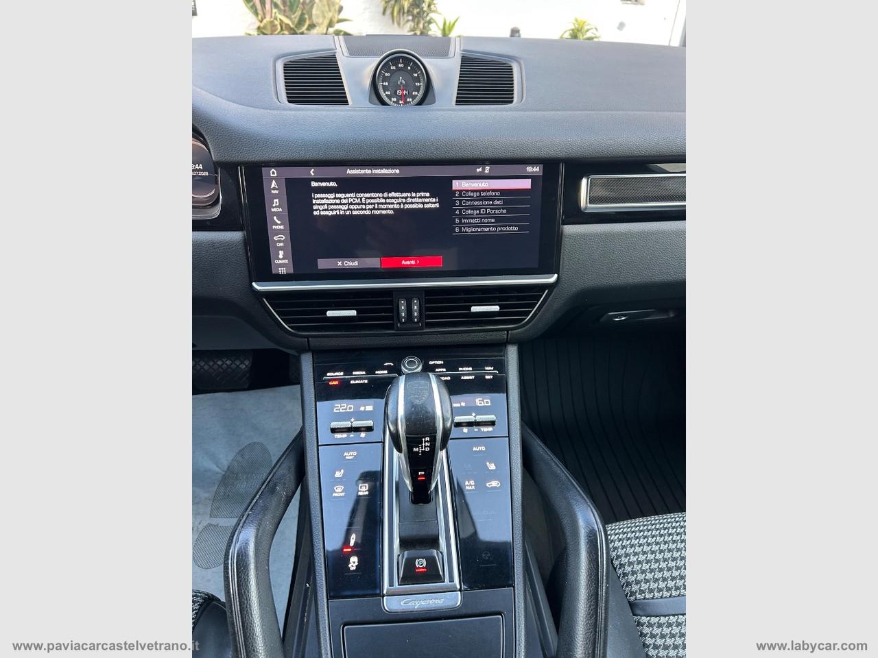 PORSCHE Cayenne 3.0 V6