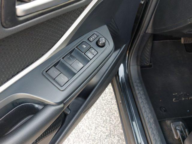 TOYOTA C-HR 1.8 Hybrid E-CVT Business Senza vincolo finanziam.