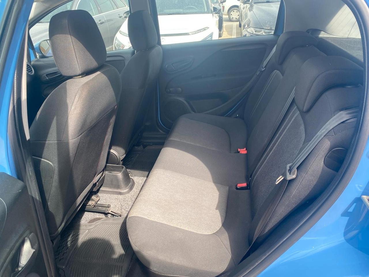 Fiat Punto 1.3 MJT II S&S 95 CV 5 porte Street